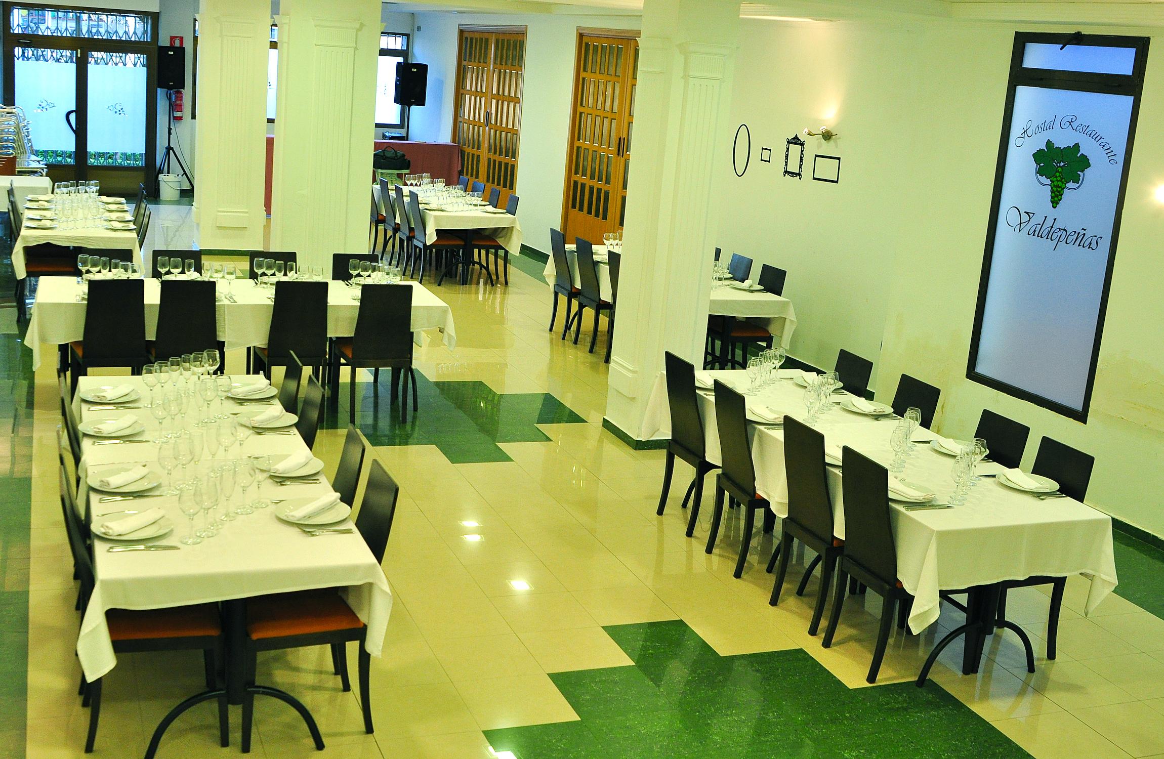 Hostal Valdepenas By Bossh Hotels Esterno foto