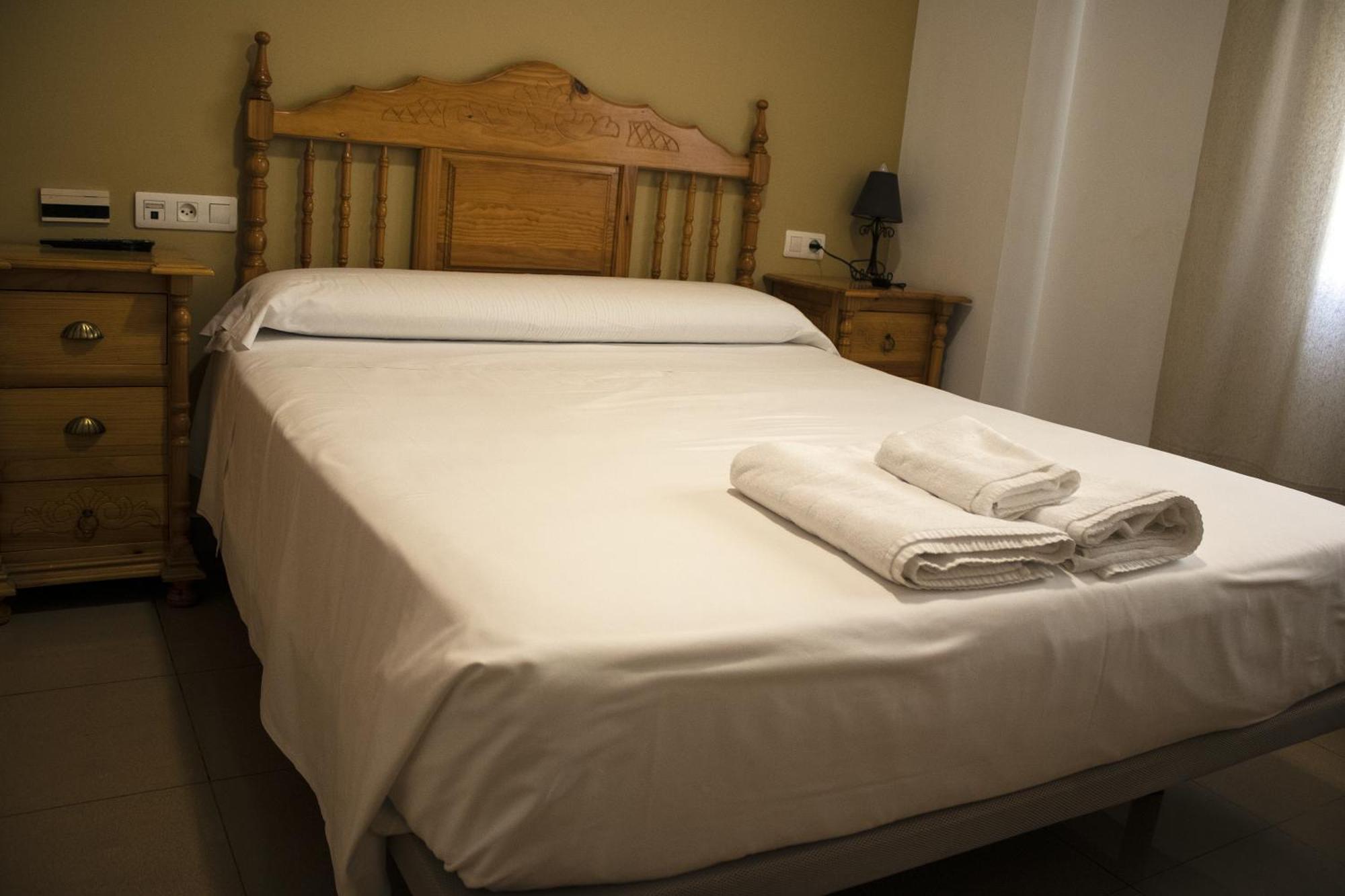 Hostal Valdepenas By Bossh Hotels Esterno foto