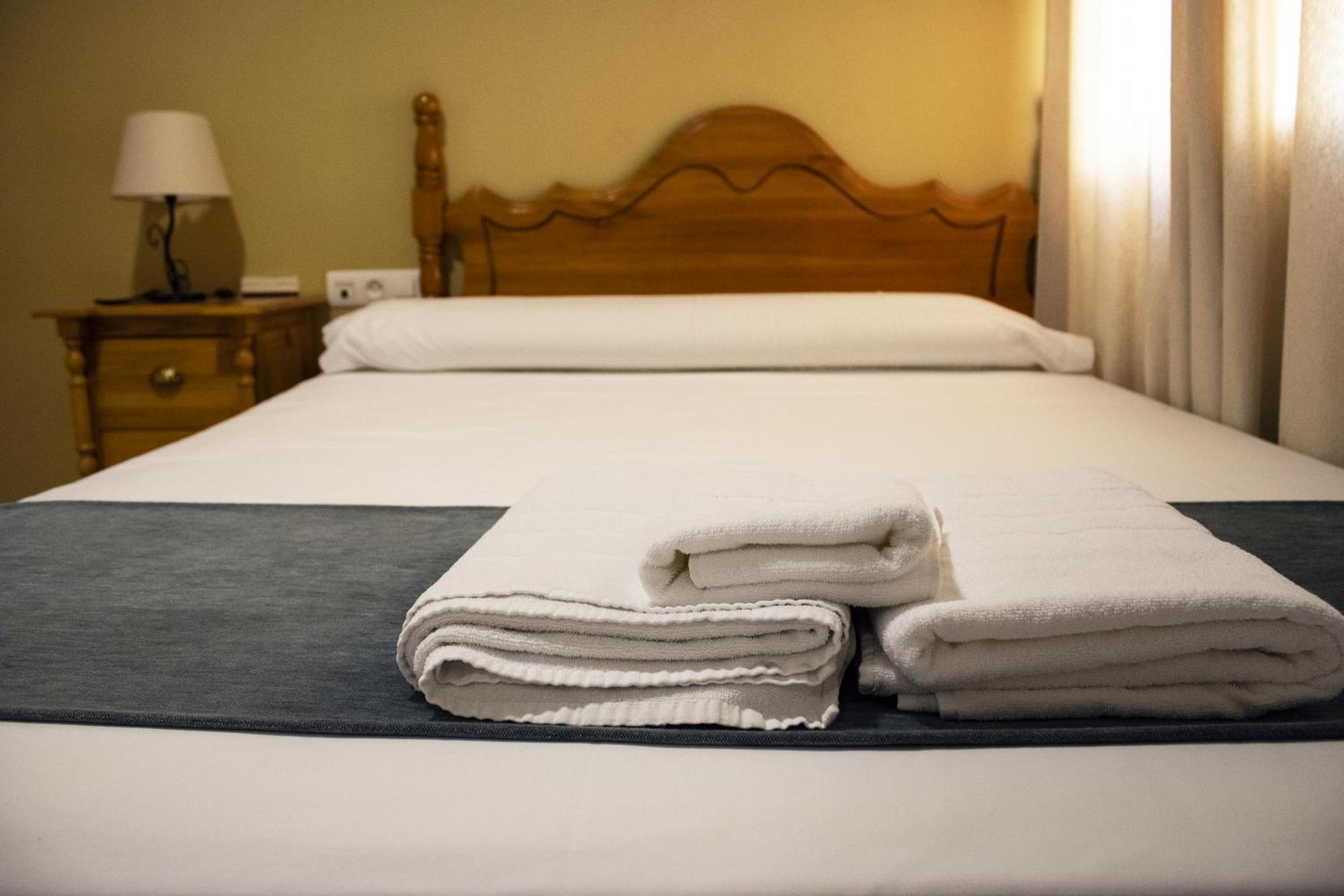Hostal Valdepenas By Bossh Hotels Esterno foto