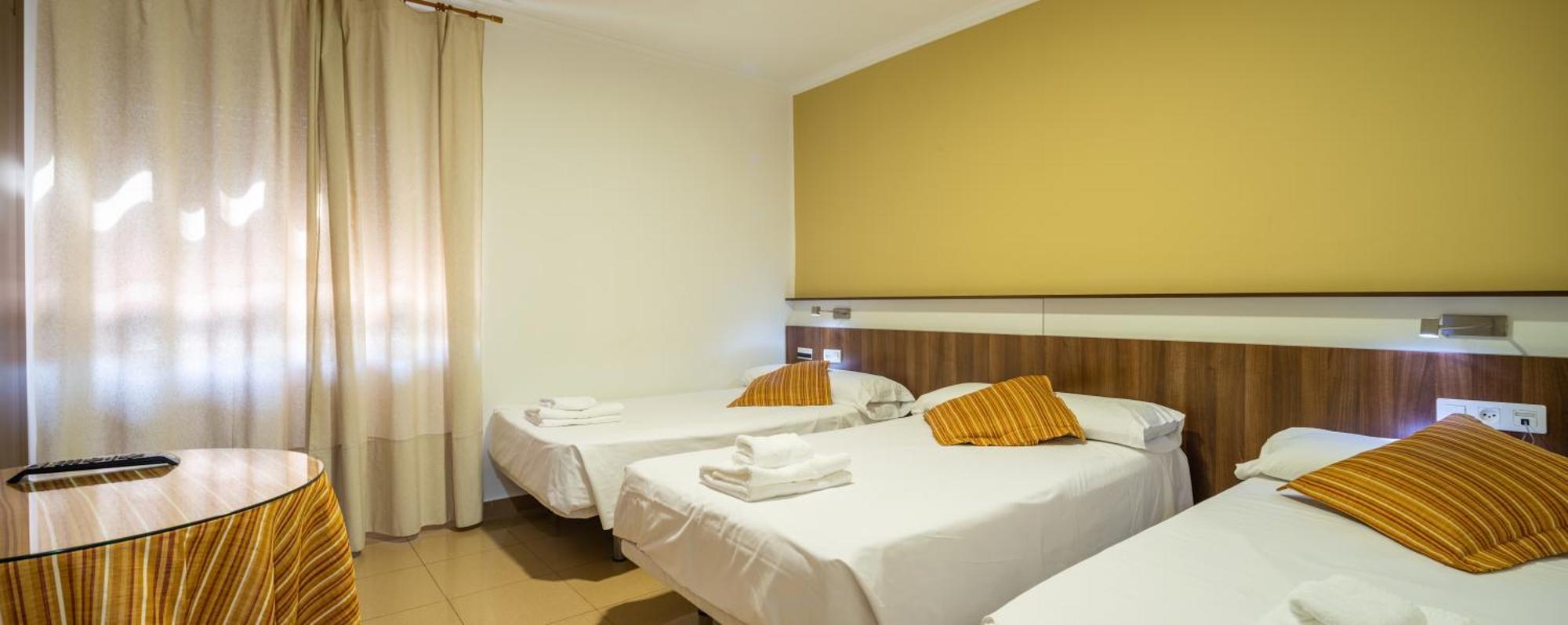 Hostal Valdepenas By Bossh Hotels Esterno foto